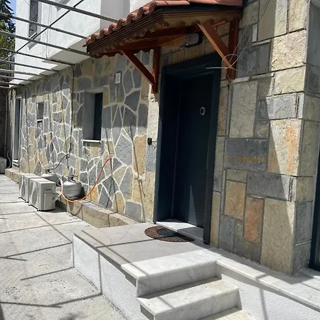Rock Houses Gundogan Apartament